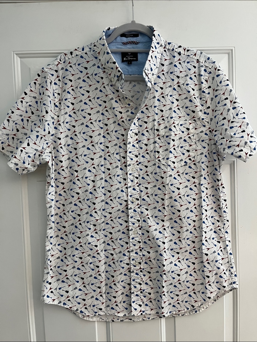 Ben Sherman Soho Slim Fit Shirt, Size L, guitar print